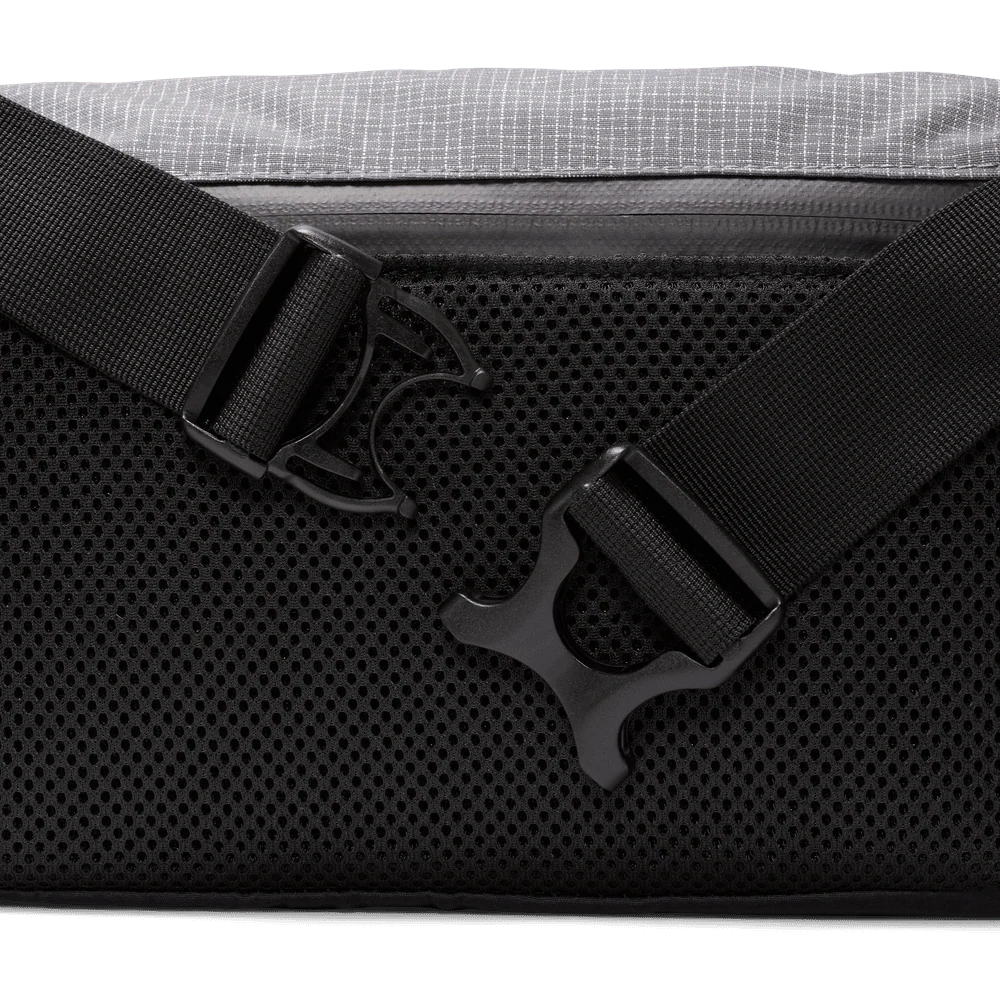 ACG Aysén Fanny Pack (3L) 'Black/Cool Grey' - Image 6