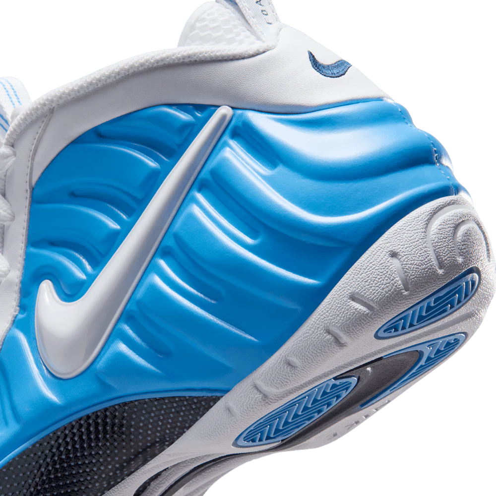 Air Foamposite Pro 'University Blue' - Image 8
